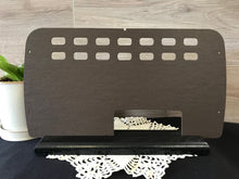 Load image into Gallery viewer, Philco 46-421 Radio Back